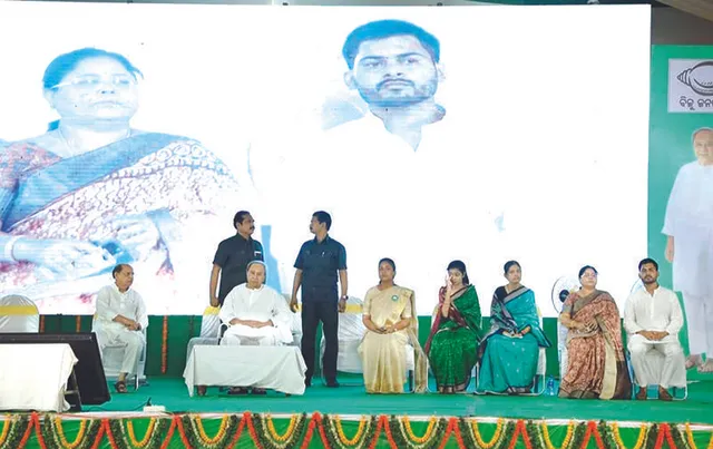 ଝାରସୁଗୁଡ଼ା ଉପନିର୍ବାଚନ: ଦୀପାଳିଙ୍କ ପାଇଁ ପ୍ରଚାର କଲେ ନବୀନ