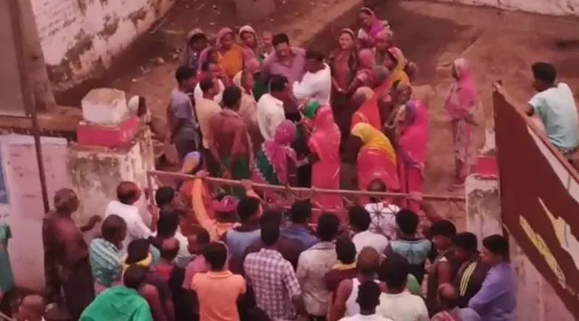 ଚାଉଳ ୨କିଲୋ କମାଇବାରୁ ଅଟକ ରହିଲେ ସରପଞ୍ଚ ଓ ପଞ୍ଚାୟତ ଅଧିକାରୀ