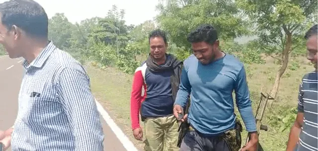 ପୁଣି କଳାହାଣ୍ଡି ଜିଲ୍ଲାରେ ଲାଗିଲା ମାଓ ପୋଷ୍ଟର: ଗଛ ପକାଇ ରାସ୍ତା ଅବରୋଧ କଲେ ମାଓବାଦୀ