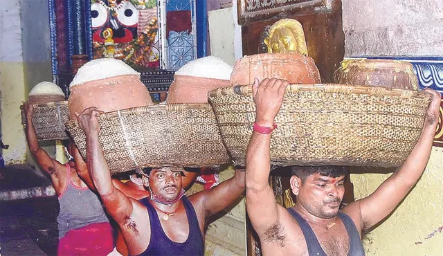 ‘ଅଣସୂପକାର ବଢ଼ାଉଛନ୍ତି ଅବଢ଼ା ଦର’, ୫ବର୍ଷ ବିତିଲା, ଦର ତାଲିକା ଲାଗିଲାନି