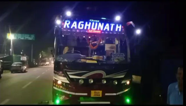 ବସର ସ୍ଲିପରରୁ ଖସିପଡ଼ି ଯୁବକଙ୍କ ମୃତ୍ୟୁ