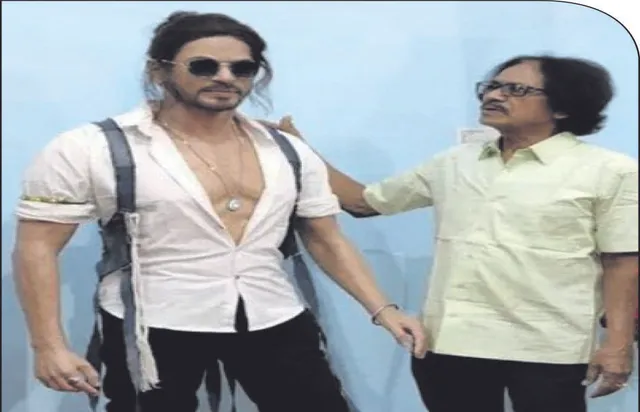 ଭାରତର ‘ମାଡାମ ତୁସାଦ୍’ ମହାଶୀଳା, ମନମୋହୁଛି ଶାହରୁଖଙ୍କ ମହମ ମୂର୍ତ୍ତି