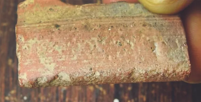 ଚିଲିକାର ପୂର୍ବ ଉପକୂଳରେ ପ୍ରତ୍ନତାତ୍ତ୍ବିକ ଅନୁସନ୍ଧାନ: ଖପରାରେ ତୃତୀୟ ଶତାବ୍ଦୀର ବ୍ରାହ୍ମୀ ଲିପି