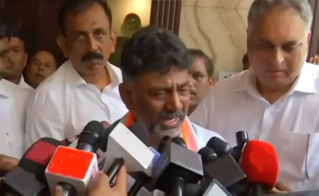 ସୋନିଆ ଗାନ୍ଧୀଙ୍କୁ ଭରସା ଦେଇଥିଲି... କହି କାନ୍ଦି ପକାଇଲେ କଂଗ୍ରେସ ନେତା ଡି. କେ. ଶିବକୁମାର