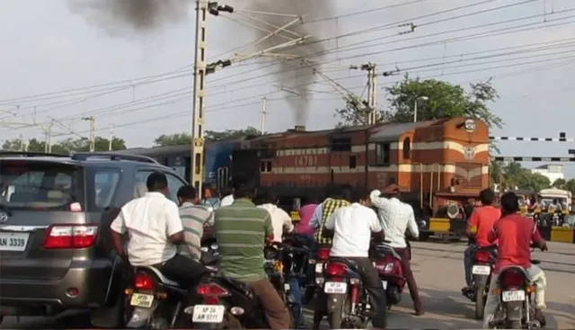 କେନ୍ଦ୍ର ଓ ରାଜ୍ୟର ଅବହେଳା: ବିବାଦରେ ଅଟକିଛି ୩ ରେଳ ଓଭରବ୍ରିଜ