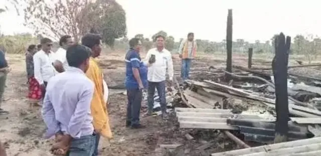 ନାରାୟଣପୁରରେ ଅଗ୍ନିକାଣ୍ଡ: ଲକ୍ଷାଧିକ ଟଙ୍କାର ସମ୍ପତ୍ତି ପୋଡ଼ି ପାଉଁଶ