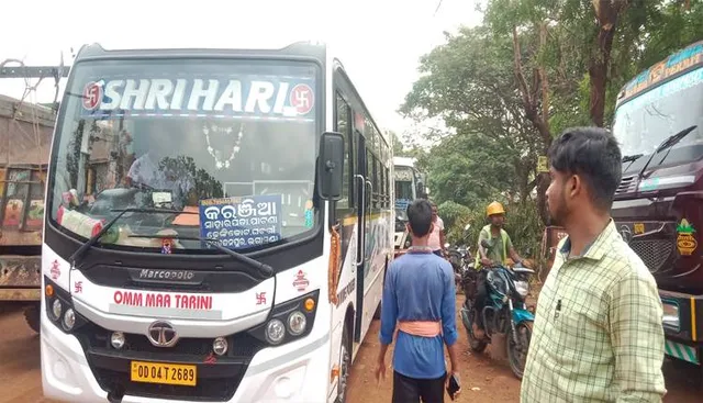 ଟମକା-ମଙ୍ଗଳପୁର ସଡ଼କ ୧୨ ଘଣ୍ଟା ଧରି ଜାମ୍‌