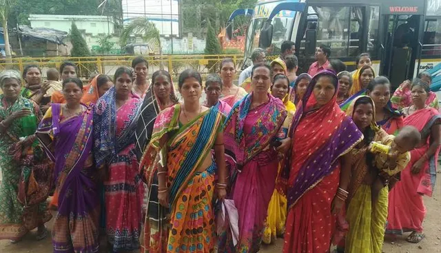 ଖେସରା ଜଙ୍ଗଲରୁ ଗଛକଟା, ମହିଳାଙ୍କ ବିରୋଧ