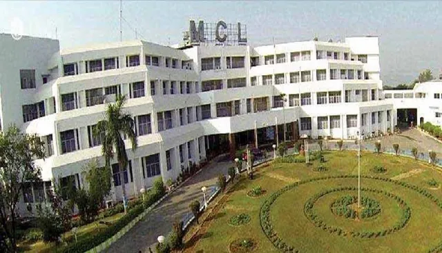 ଏମ୍‌ସିଏଲ୍‌ର ବରିଷ୍ଠ ଅଧିକାରୀଙ୍କ ନାଁରେ ଠକେଇ