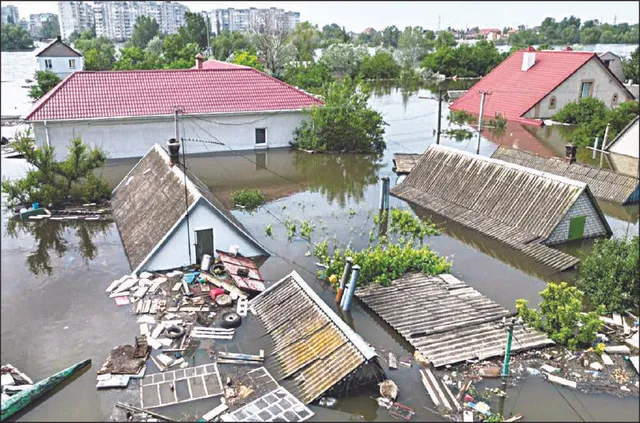 ୟୁକ୍ରେନରେ ଭୟଙ୍କର ବିପର୍ଯ୍ୟୟ: ବନ୍ୟା ପ୍ରବଣ ଅଞ୍ଚଳ ବୁଲି‌‌ଲେ ଜେଲେନସ୍କି