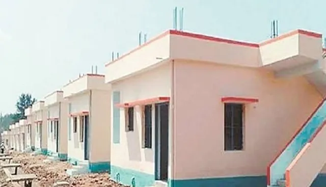 ସୁବର୍ଣ୍ଣପୁର ଆବାସ ଦୁର୍ନୀତି: ୪ ପୂର୍ବତନ ଅଧିକାରୀଙ୍କୁ ସ୍ପ‌ଷ୍ଟୀକରଣ ମାଗିଲେ ଲୋକାୟୁକ୍ତ