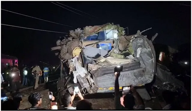 ଟ୍ରେନ ଦୁର୍ଘଟଣା: ସାରା ରାତି ଉଦ୍ଧାର କାର୍ଯ୍ୟ ଜାରି ରହିବ