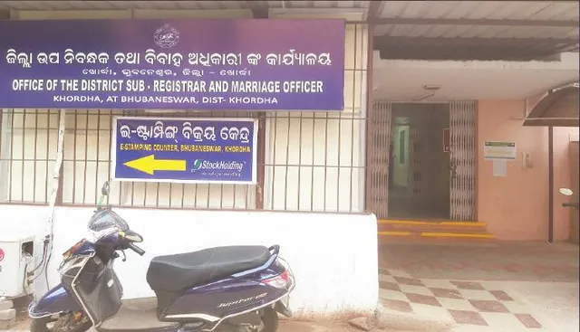 ଅମଲା ଆନ୍ଦୋଳନ: ସବ୍‌ରେଜିଷ୍ଟ୍ରାର, ତହସିଲ କାର୍ଯ୍ୟାଳୟ ଅଚଳ