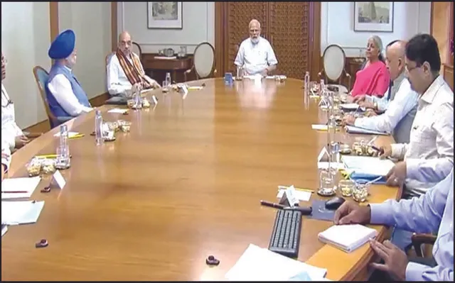 ବିଦେଶରୁ ଫେରି ବରିଷ୍ଠ କ୍ୟାବିନେଟ ମନ୍ତ୍ରୀଙ୍କ ସହ ବୈଠକ କଲେ ମୋଦୀ