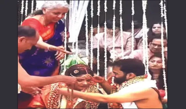 ନିର୍ମଳାଙ୍କ ନିରାଡ଼ମ୍ବର ଝିଅ ବାହାଘର