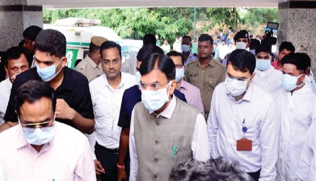 ଟ୍ରେନ ଦୁର୍ଘଟଣା: ଚିକିତ୍ସା ବ୍ୟବସ୍ଥା ପରଖିଲେ କେନ୍ଦ୍ର ସ୍ବାସ୍ଥ୍ୟମନ୍ତ୍ରୀ