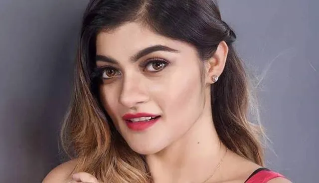 କାଷ୍ଟିଂ କାଉଚ୍‌ରେ ପ୍ରଯୋଜକଙ୍କ ପୁଅ, ମୁମ୍ବାଇ ପୁଲିସରେ ଅଭିଯୋଗ କଲେ ପ୍ରକୃତି ମିଶ୍ର