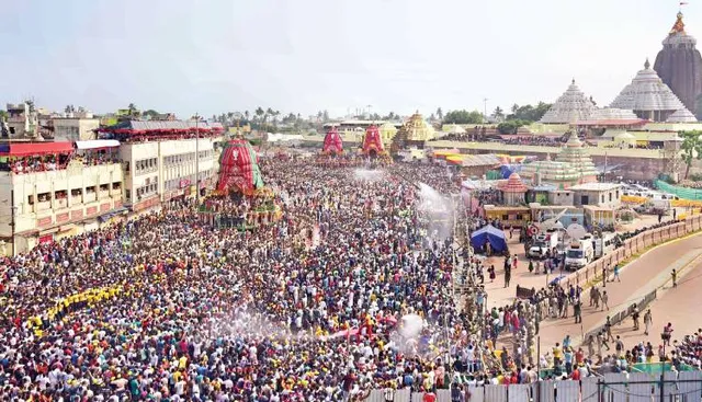 ରଥଯାତ୍ରାର ଏପାଖ ସେପାଖ : ଭିଭିଆଇପିଙ୍କୁ ଗୁରୁତ୍ବ, ଭକ୍ତ ହନ୍ତସନ୍ତ, ଭିଡ଼ରେ ନିଖୋଜ ହେଲେ ୫୮ ଶିଶୁ