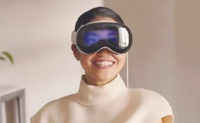 ଆପଲ୍‌ର ୩ ଲକ୍ଷ ଟଙ୍କିଆ ହେଡ୍‌ସେଟ୍‌ : ଆଖି, ହାତର ଇସାରରେ କାମ କରିବ