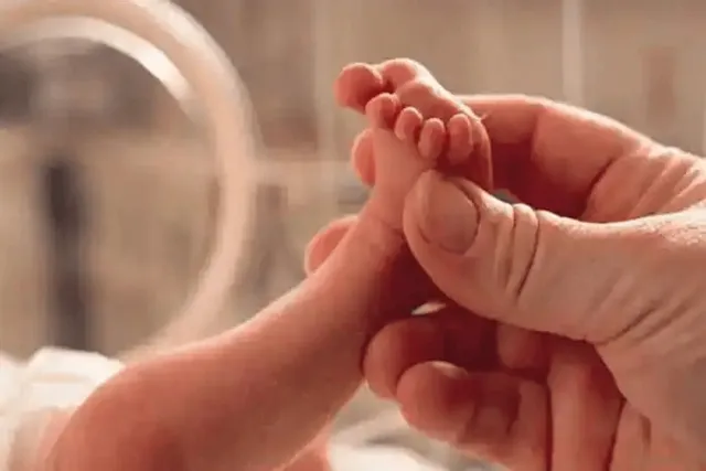 ବାହାଘରର ୧୦ଦିନ ପରେ ସନ୍ତାନକୁ ଜନ୍ମ ଦେଲେ ନବବଧୂ