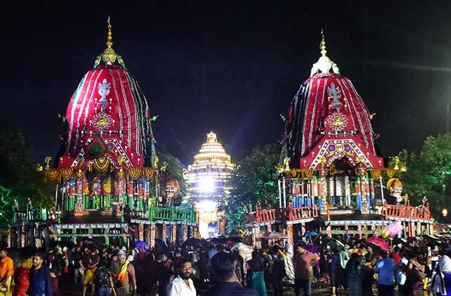 ବିଶୃଙ୍ଖଳା ପରେ ବିଶୃଙ୍ଖଳା, ଦୁଇରାତି ଅନିଦ୍ରା ରହିଲେଣି ମହାପ୍ରଭୁ