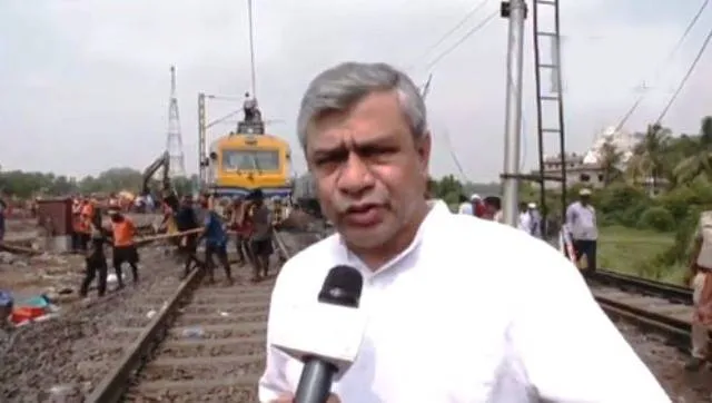 ରେଳ ଚଳାଚଳ ସ୍ୱାଭାବିକ ହେବାରେ ଲାଗିଛି: ରେଳମନ୍ତ୍ରୀ
