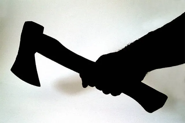 ବୃଦ୍ଧ ବାପାର ଟାଙ୍ଗିଆ ଚୋଟରେ ପୁଅର ମୃତ୍ୟୁ