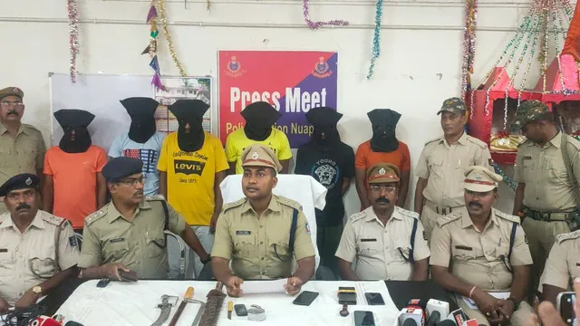 ମାଓବାଦୀ ପରିଚୟ ଦେଇ ଡକାୟତି ଉଦ୍ୟମ: ୬ ଅନ୍ତଃରାଜ୍ୟ ଡକାୟତ ଗିରଫ, ମାରଣାସ୍ତ୍ର ଜବତ