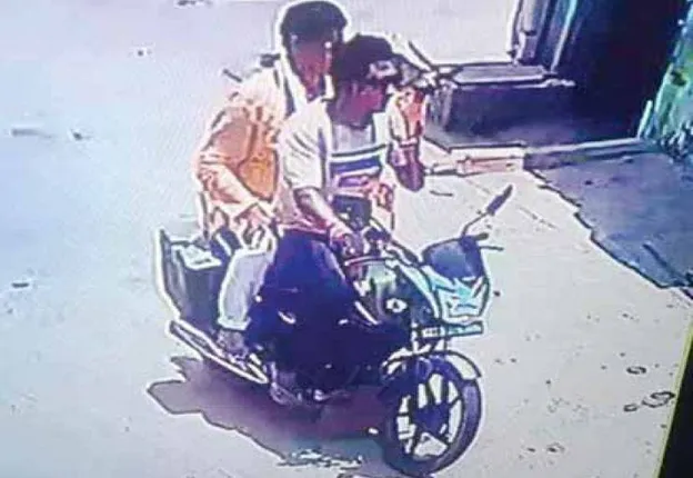 ସାଂସଦଙ୍କ ଗାଡ଼ି ଧକ୍କାରେ ଯୁବକଙ୍କ ମୃତ୍ୟୁ ମାମଲା: ସାମ୍ନାକୁ ଆସିଲା ସିସିଟିଭି ଫୁଟେଜ୍‌