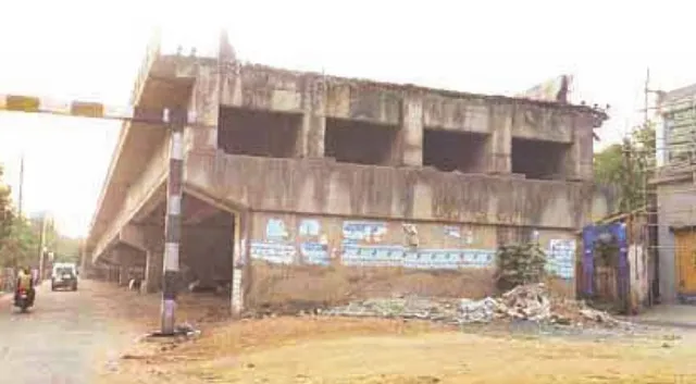 ଟ୍ରାକ୍‌ ଯନ୍ତ୍ରଣା: ଦୁଃଖ ‌ଦେଉଛି ବରପାଲି ଓଭରବ୍ରିଜ୍‌, ୩ ବର୍ଷ ପରେ ବି କାମ ଅଧା