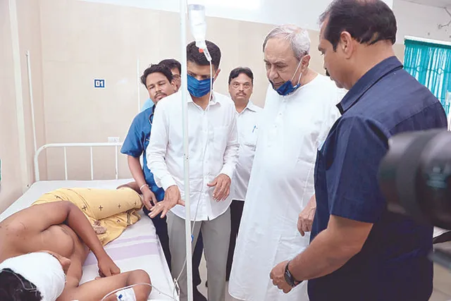 ବାହାନଗା ଟ୍ରେନ୍‌ ଦୁର୍ଘଟଣାର ପରିସ୍ଥିତି ଅନୁଧ୍ୟାନ କଲେ ମୁଖ୍ୟମନ୍ତ୍ରୀ