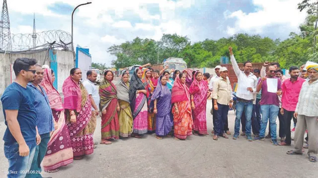 ବେଦାନ୍ତ ଫାଟକ ସମ୍ମୁଖରେ ବଞ୍ଜାରୀବାସୀଙ୍କ ଆନ୍ଦୋଳନ