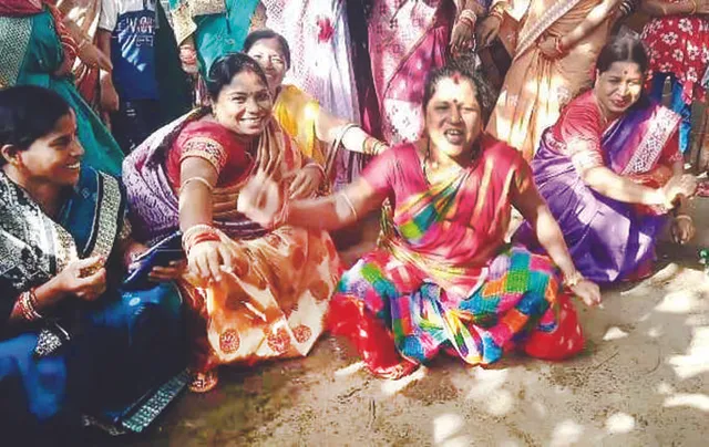 କୋଣାର୍କ ରଜ ଉତ୍ସବର ଦ୍ୱିତୀୟ ଦିବସ: ପୁଚିଖେଳ, ହୁଳହୁଳିରେ ଦୁଲୁକିଲା ଭଗବତୀ ପୀଠ