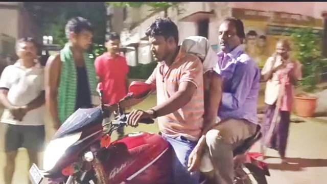 ନୟାଗଡ଼ ଜିଲ୍ଲା ମୁଖ୍ୟ ଚିକିତ୍ସାଳୟରେ ମିଳିଲାନି ମହାପରାୟଣ ଗାଡ଼ି: ବାଇକ୍‌ରେ ବୁହାହେଲା ବୃଦ୍ଧଙ୍କ ମୃତଦେହ