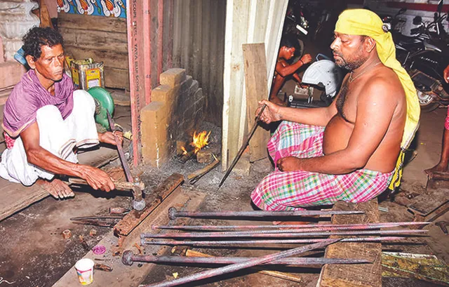 ରଥଖଳା ଚଳଚଞ୍ଚଳ: ତାଗ ବାଡ଼ିଆ କାମ ଶେଷ