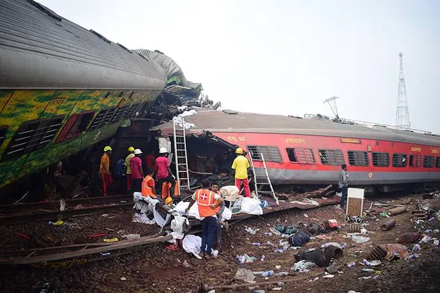 ଟ୍ରେନ୍‌ ଦୁର୍ଘଟଣା ପୀଡ଼ିତଙ୍କୁ ମାଗଣାରେ କ୍ୟାରେଜ୍‌ ସେବା ଦିଅ: ମନ୍ତ୍ରୀ