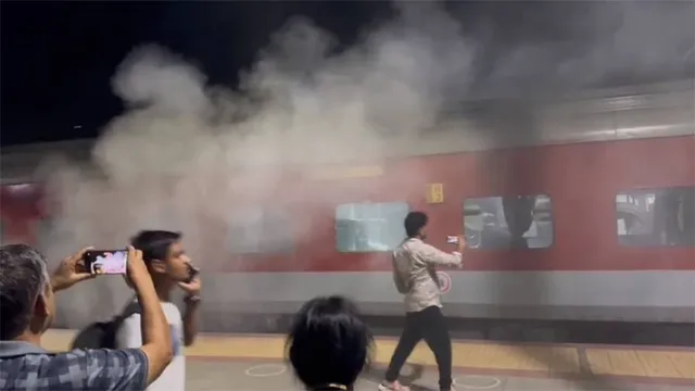 ସାଲିମାର ଏକ୍ସପ୍ରେସ୍‌ରେ ନିଆଁ