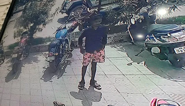 ଜିଲ୍ଲା ମୁଖ୍ୟ ଚିକିତ୍ସାଳୟରେ ସୁରକ୍ଷା ଢିଲା, ସିସି କ୍ୟାମେରାରେ ଚୋରି ଦୃଶ୍ୟ