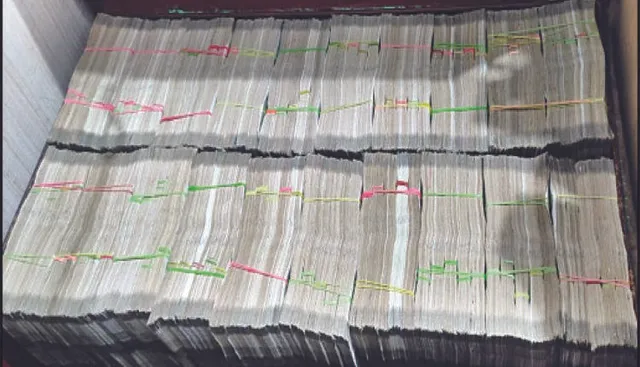 ଡିଏନ୍ ଗ୍ରୁପ ଉପରେ ଚଢ଼ଉ; ମାଲିକ ଓ ସହଯୋଗୀଙ୍କ ସହିତ ଅନ୍ୟ କର୍ମଚାରୀଙ୍କୁ ୨ୟ ଦିନରେ ପଚରାଉଚରା ଜାରି