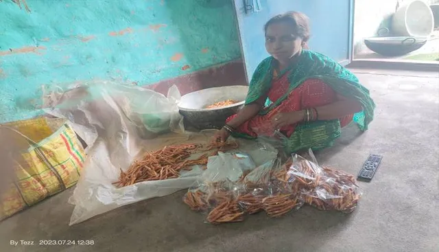 ମୁଡୁକି କରିଛି ସ୍ବାବଲମ୍ବୀ