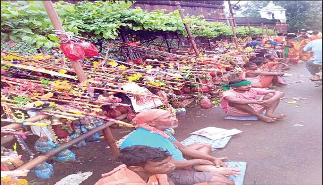 ଶ୍ରୀଲିଙ୍ଗରାଜ ମନ୍ଦିରରେ କାଉଡ଼ିଆଙ୍କ ଶ୍ରାବଣୀ ପୂଜା : ୮ ନୁହେଁ, ୪ ସୋମବାରରେ ହିଁ ଜଳଲାଗି ହେବ