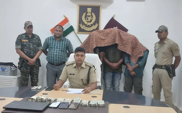 ଫ୍ଲିପ୍‌କାର୍ଟରୁ ୩୯ ଲକ୍ଷ ଟଙ୍କା ଠକେଇ, ୩ ଅଭିଯୁକ୍ତଙ୍କୁ ଧରିଲା ପୁଲିସ