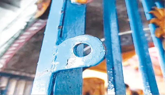 ଲୁଟେରାଙ୍କ ଟର୍ଗେଟ୍‌ରେ ମଠ, ମନ୍ଦିର: ଲୁଟିନେଲେ ମା’ ଉଗ୍ରତାରାଙ୍କ ଅଙ୍ଗଲାଗି ଗହଣା