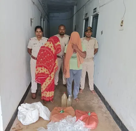 ୫୦ ଲିଟର ଦେଶୀ ମଦ ଜବତ ସମେତ ଦୁଇ ଗିରଫ