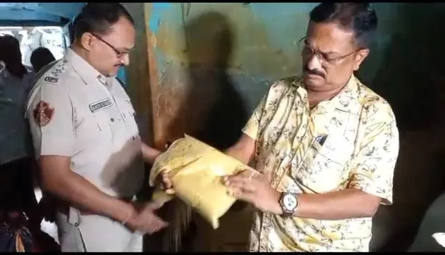 ମାଲଗୋଦାମରୁ ୨୦ କ୍ବିଣ୍ଟାଲର ନକଲି ମସଲା ଠାବ