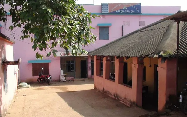 ସଜନା ଗଛକୁ ନେଇ ହଣାହଣି ଘଟଣା : ହତ୍ୟା ମାମଲାରେ ଫେରାର ଶାଶୂ, ବୋହୂ ଗିରଫ