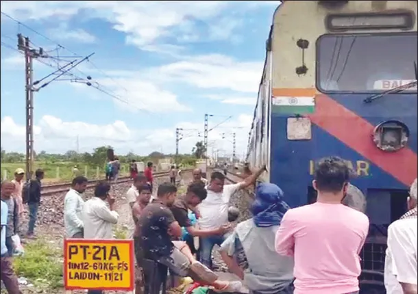 ଟ୍ରେନ୍‌ ପିଛା ଛାଡ଼ୁନି ଦୁର୍ଘଟଣା: ବର୍ତ୍ତିଗଲା ଭଦ୍ରକ-ବାଲେଶ୍ବର ମେମୁ