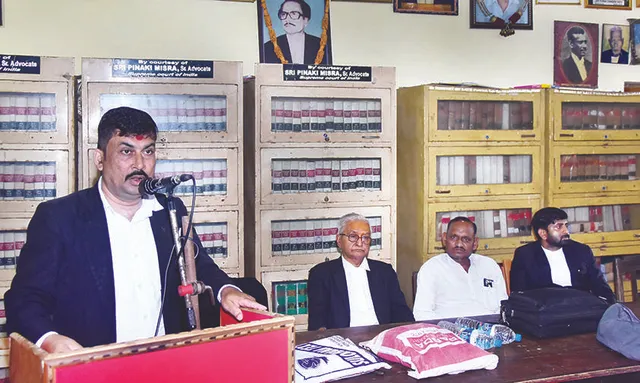 ଶ୍ରୀମନ୍ଦିର ଚାରିଦ୍ବାର ଖୋଲିବା ପ୍ରସଙ୍ଗ: ଅସନ୍ତୋଷ ବଢ଼ିଲାଣି, ତାତିଲେଣି ଭକ୍ତ