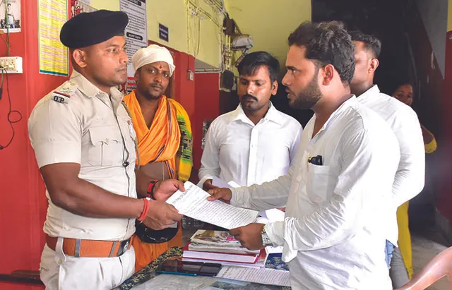 ରଥ ଉପରେ ଅଣସେବାୟତଙ୍କ ଭିଡିଓ ଭାଇରାଲ୍‌: ସିଂହଦ୍ବାର ଥାନାରେ ଏତଲା