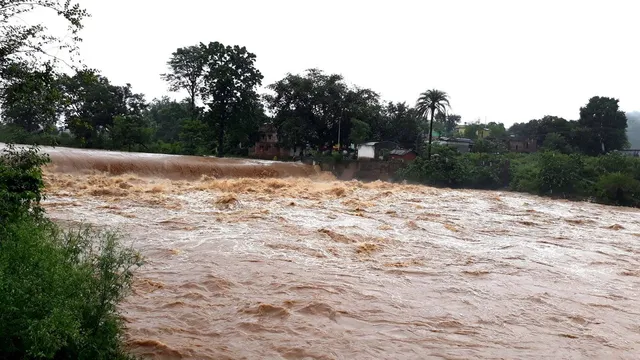 କନ୍ଧମାଳରେ ଲଗାଣ ବର୍ଷା ଜାରି; ତଳିଆ ଅଞ୍ଚଳ ଜଳମଗ୍ନ